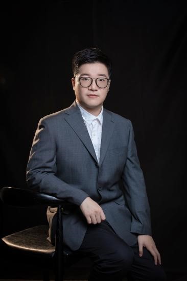 李阳