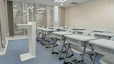 卓越追求，梦耀香江 | “新东方前途出国香港2024年新生开学典礼”圆满落幕！