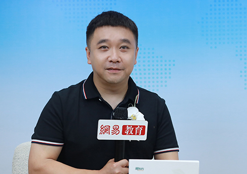 明磊