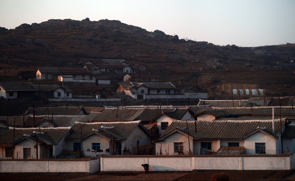 4月8日,位于朝鲜平安北道铁山郡东昌里的"西海卫星发射场"对