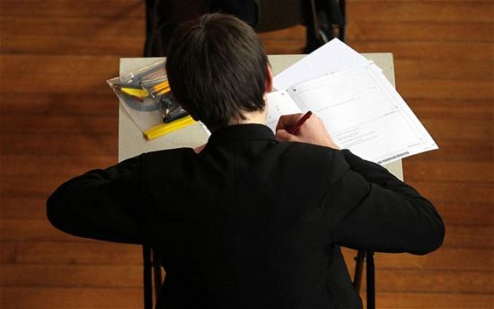 GCSE考试存废引争议